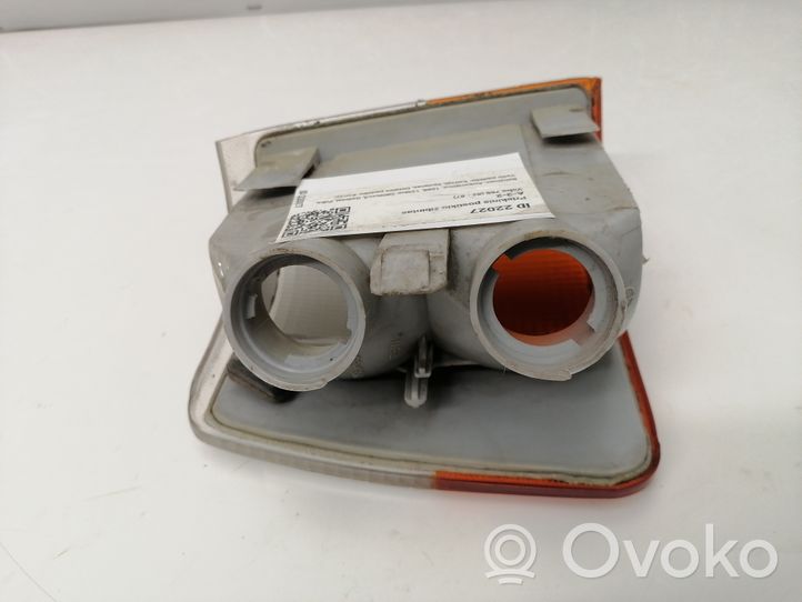 Volvo 760 Indicatore di direzione anteriore 185254B