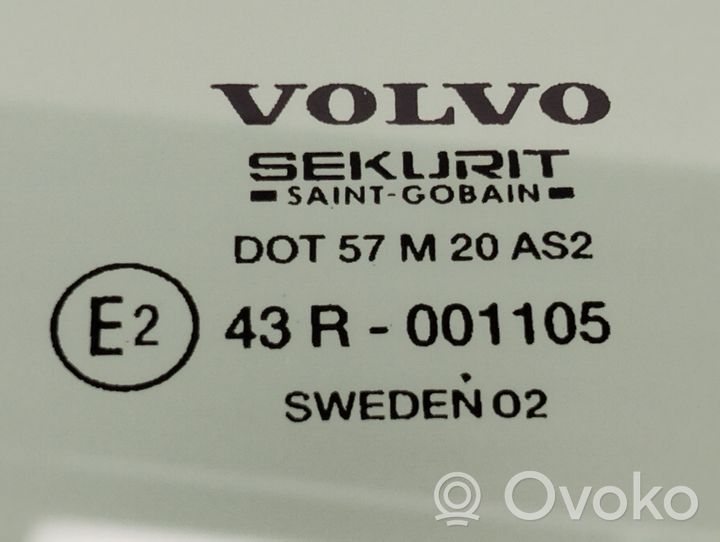 Volvo S60 Pagrindinis galinių durų stiklas 001105