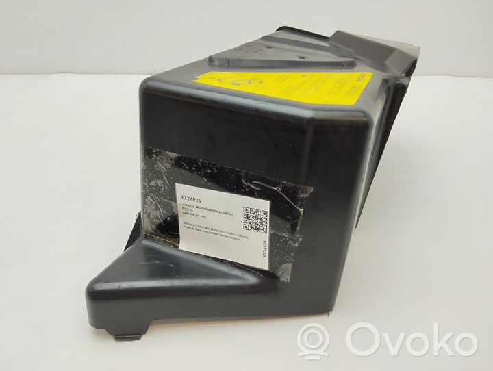 Volvo S60 Coperchio/tappo della scatola vassoio della batteria 8622335