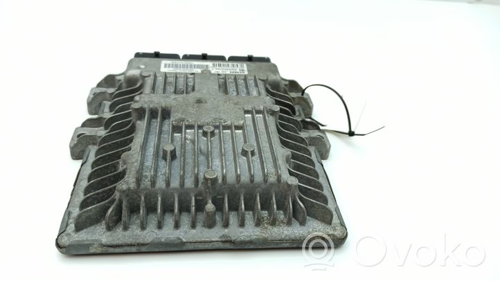 Peugeot 607 Calculateur moteur ECU 5WS40379AT