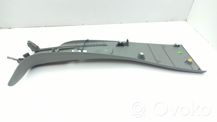 Nissan Primastar (B) pillar trim (top) 8200403993