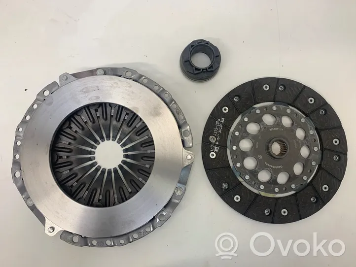 Audi A4 S4 B7 8E 8H Clutch set kit 623243010