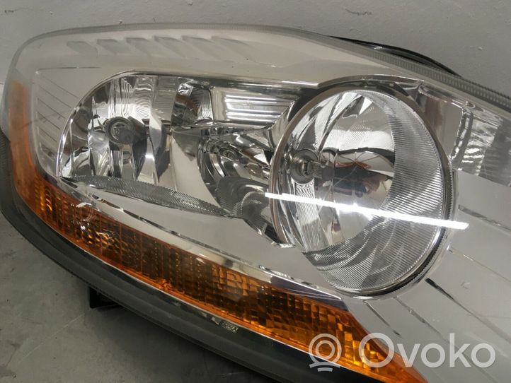 Ford Kuga I Передняя фара 8V41-13W029-BG