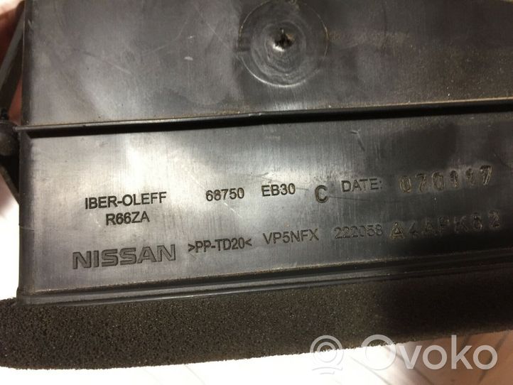 Nissan Navara D40 Kojelaudan keskiosan tuuletussuuttimen ritilä 68750EB30