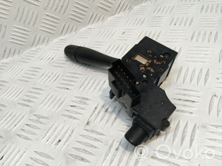 Chrysler Voyager Wiper control stalk 4685267