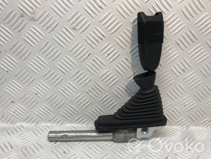 Nissan Qashqai+2 Boucle de ceinture de sécurité avant 607911000A