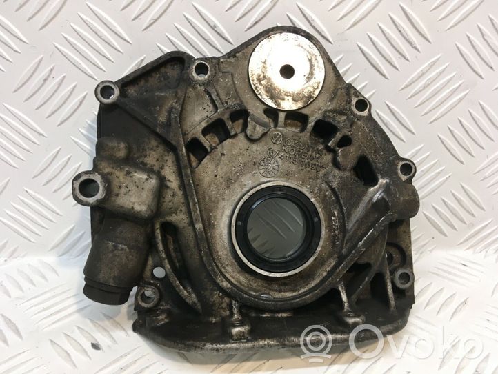 Volkswagen Crafter Oil pump 074115109C