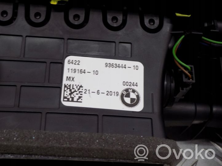 BMW X3 G01 Ramka schowka deski rozdzielczej 9363439