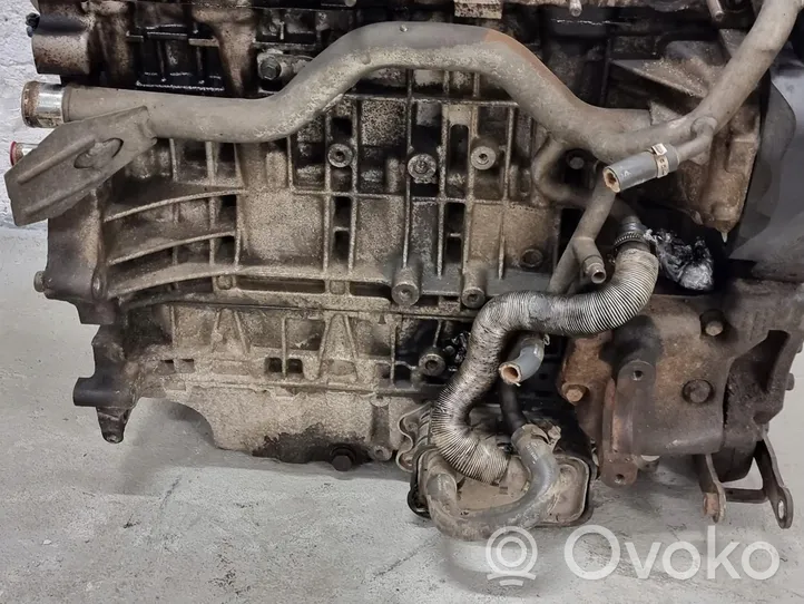Volvo V50 Moottori D5244T8