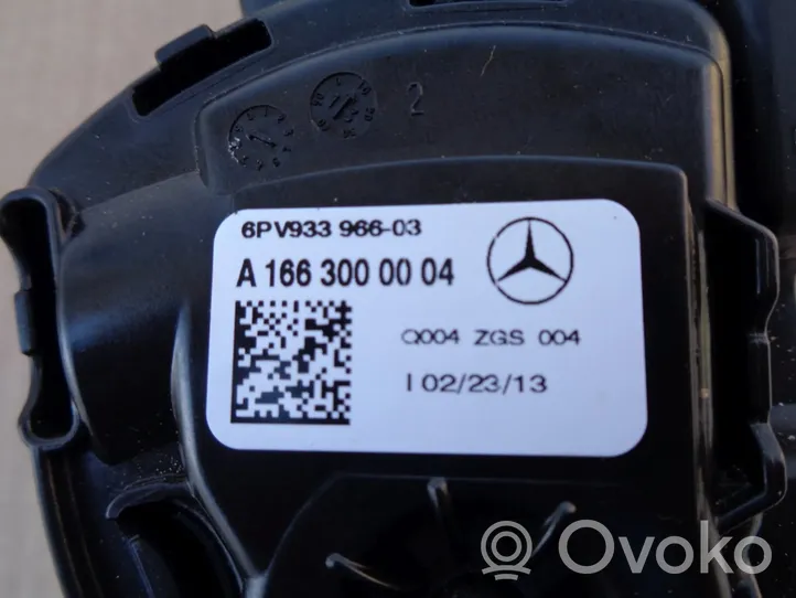 Mercedes-Benz ML W166 Akceleratoriaus pedalas A1663000004