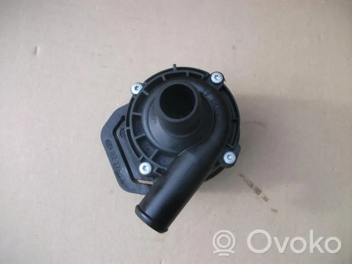 Mercedes-Benz SLK R172 Pompe à eau de liquide de refroidissement A2118350028