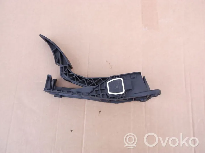 Mercedes-Benz GL X164 Pedale dell’acceleratore A1643000504