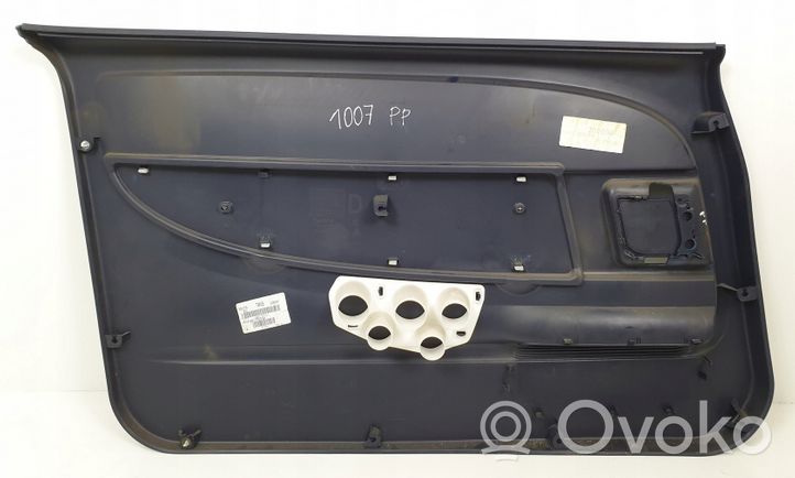 Peugeot 1007 Garniture de panneau carte de porte avant 96561698NP