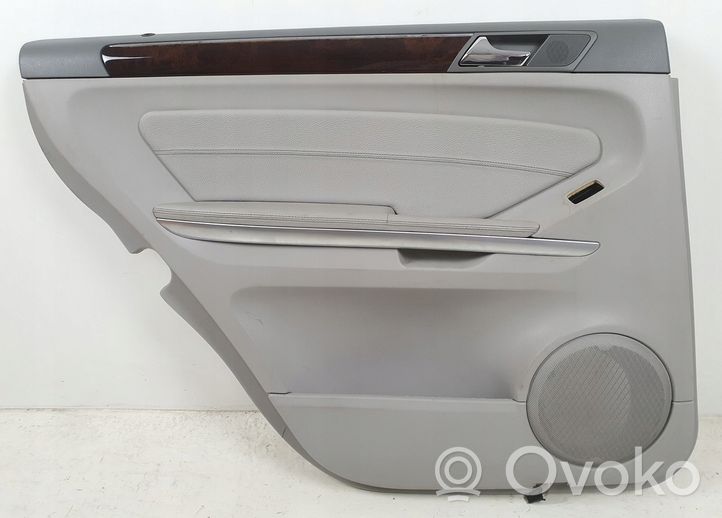 Mercedes-Benz GL X164 Rivestimento del pannello della portiera posteriore 