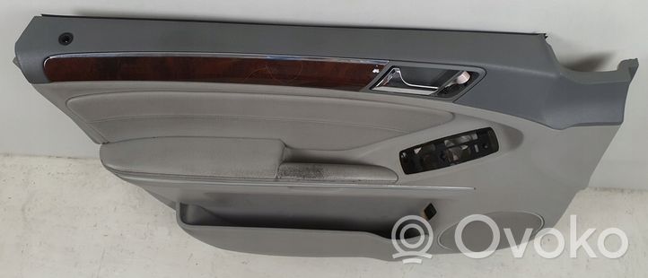 Mercedes-Benz GL X164 Rivestimento del pannello della portiera anteriore 