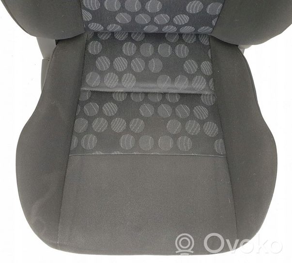 Opel Agila B Front passenger seat 