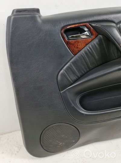 Mercedes-Benz ML W163 Rivestimento del pannello della portiera anteriore 