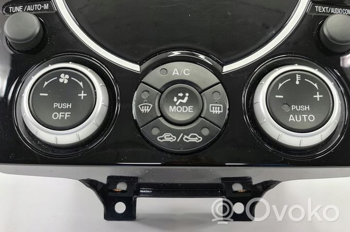 Mazda RX8 Unità principale autoradio/CD/DVD/GPS FE1766DSX