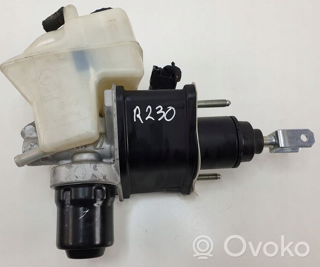 Mercedes-Benz SL R230 Główny cylinder hamulca A0004300112