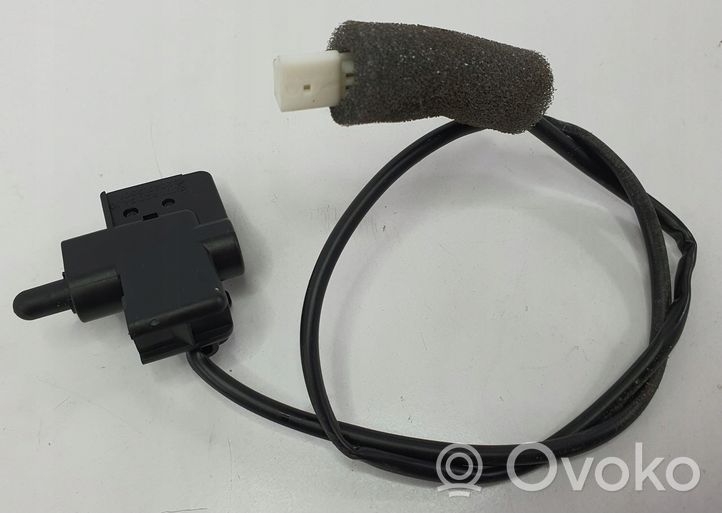 Mercedes-Benz SLK R171 Alarm movement detector/sensor 1718203410