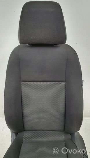 Volkswagen Golf VI Front driver seat 