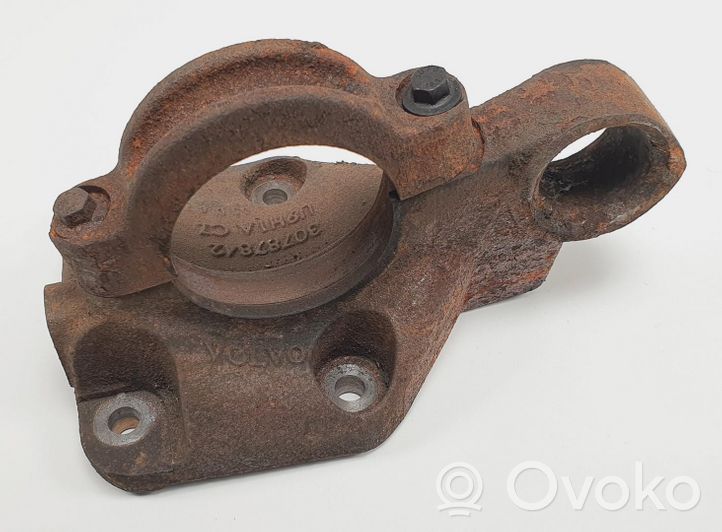 Volvo XC70 Driveshaft support bearing bracket 30787842