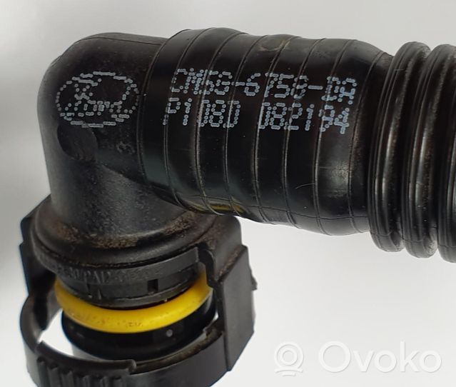 Ford Fiesta Breather hose/pipe CM5G-6758-DA