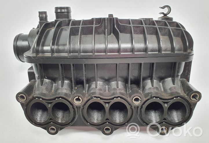 Ford Fiesta Intake manifold CM5G-9424-FA