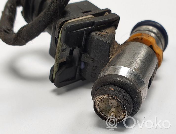 Fiat 500 Fuel injector IWP160