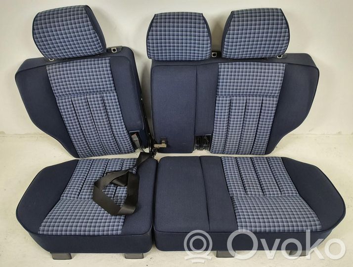 MercedesBenz E W124 Rear seat, 378.71 € RRR