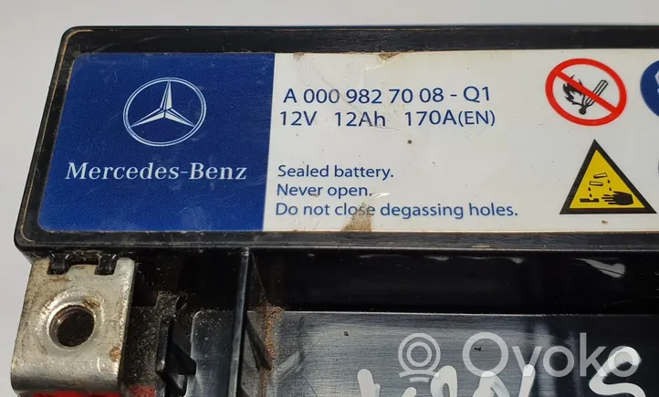 Mercedes-Benz C W204 Batteria A0009827008