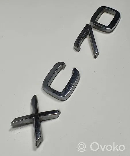 Volvo XC70 Manufacturers badge/model letters 