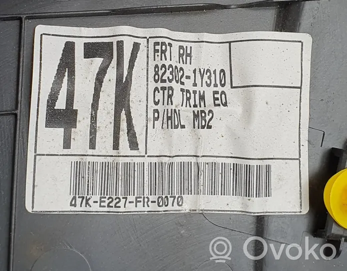 KIA Picanto Apmušimas priekinių durų (obšifke) 82302-1Y310