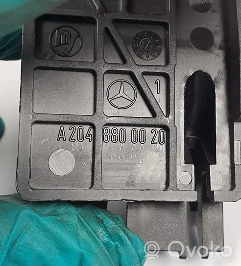 Mercedes-Benz CLS C218 AMG Variklio dangčio (kapoto) rankenėlė A2048800020
