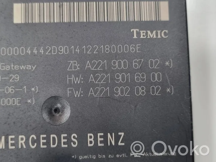 Mercedes-Benz S W221 Centrālās atslēgas vadības bloks A2219020802