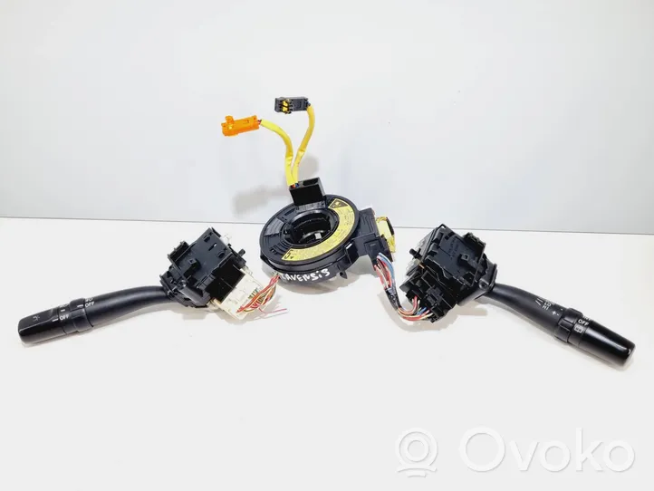 Toyota Avensis T250 Leva/interruttore dell’indicatore di direzione e tergicristallo 84652-05170