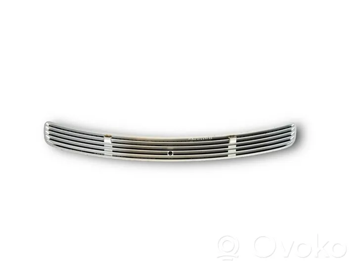 Mercedes-Benz C W203 Bonnet/hood grill 