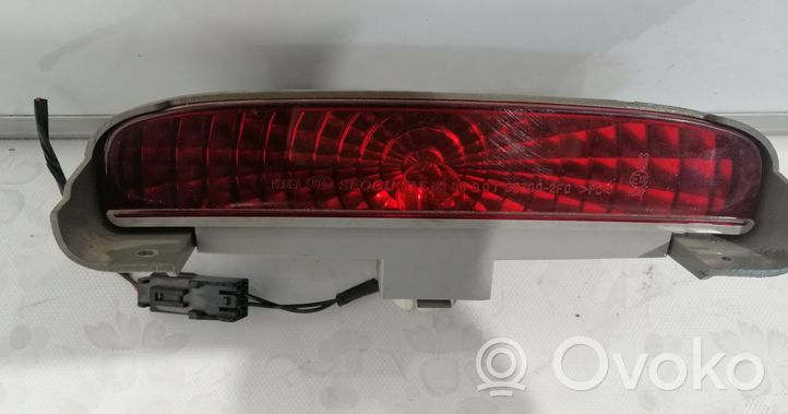 KIA Cerato Troisième feu stop 927002F0