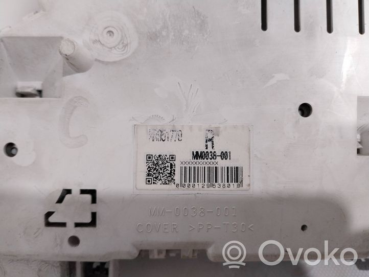 Mitsubishi Colt Tachimetro (quadro strumenti) M0038001