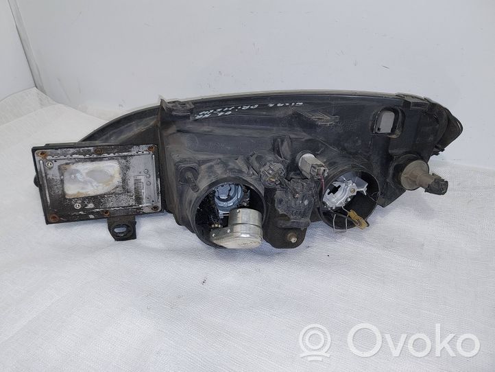 Nissan Primera Phare frontale 260109F610