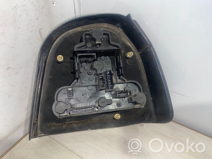 Volkswagen Golf III Luci posteriori 945111b