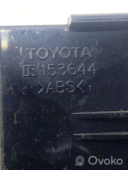 Toyota Corolla E120 E130 Przycisk świateł awaryjnych 153644