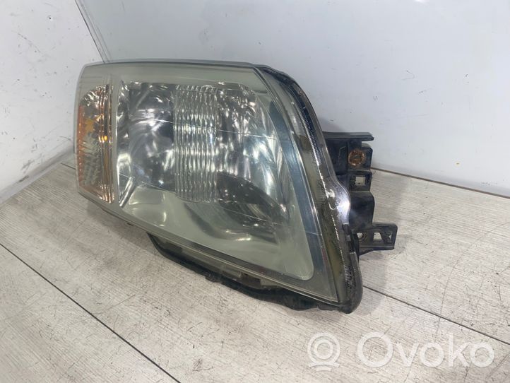 Mitsubishi Endeavor Lampa przednia P2089R