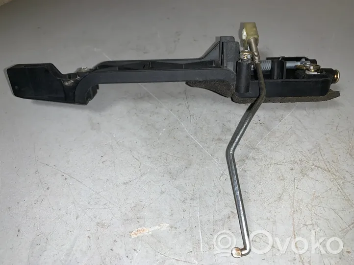 Ford Mondeo Mk III Support poignée extérieur de porte avant 1S71F224A36AB