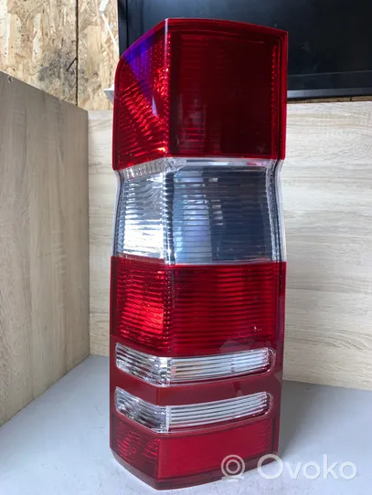 Mercedes-Benz Sprinter W906 Lampa tylna 084401939R