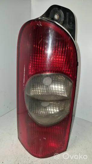 Renault Master II Lampa tylna 8200171472