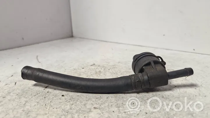 Volkswagen Touran I Kraftstofftemperatur Sensor Fühler Geber 038906081b