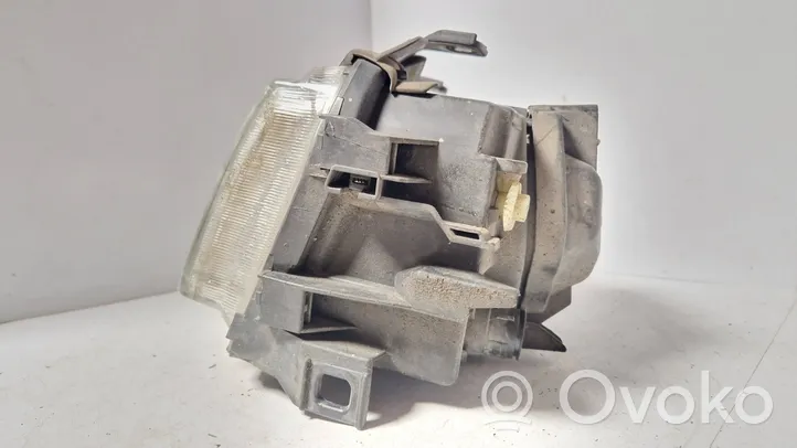 Audi A4 S4 B5 8D Lampa przednia 1307022194