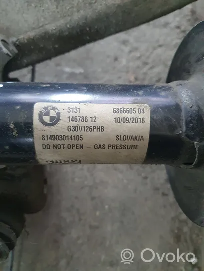 BMW 5 G30 G31 Zwrotnica koła przedniego 6861177