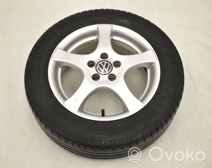 Volkswagen Golf V Felgi aluminiowe R15 